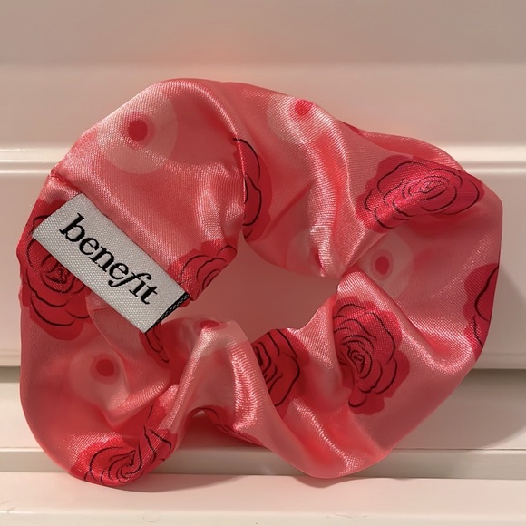 Benefit Cosmetics Scrunchie + Tote Bag - Picture 2 of 4